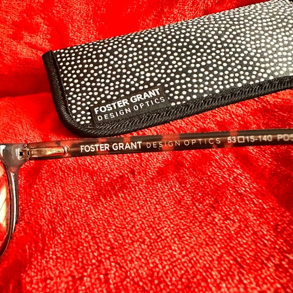 *2* Pairs Foster Grant NWOT Readers +2.0 - Picture 11 of 14